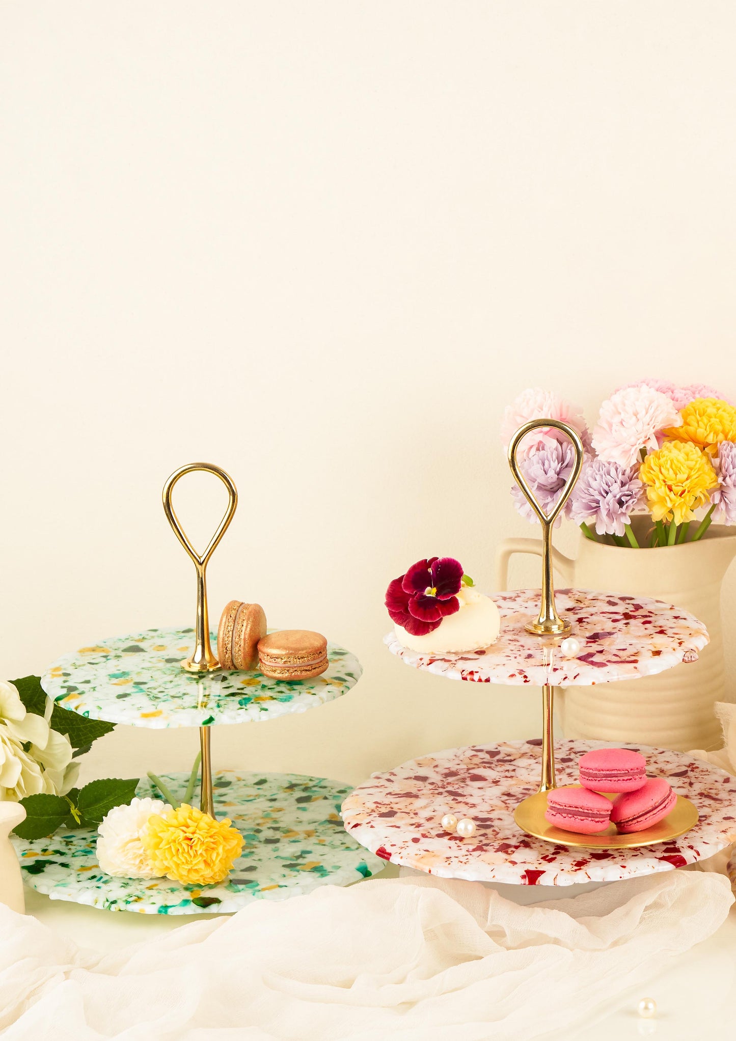 Wonderland - 2 Tier Serving Stand