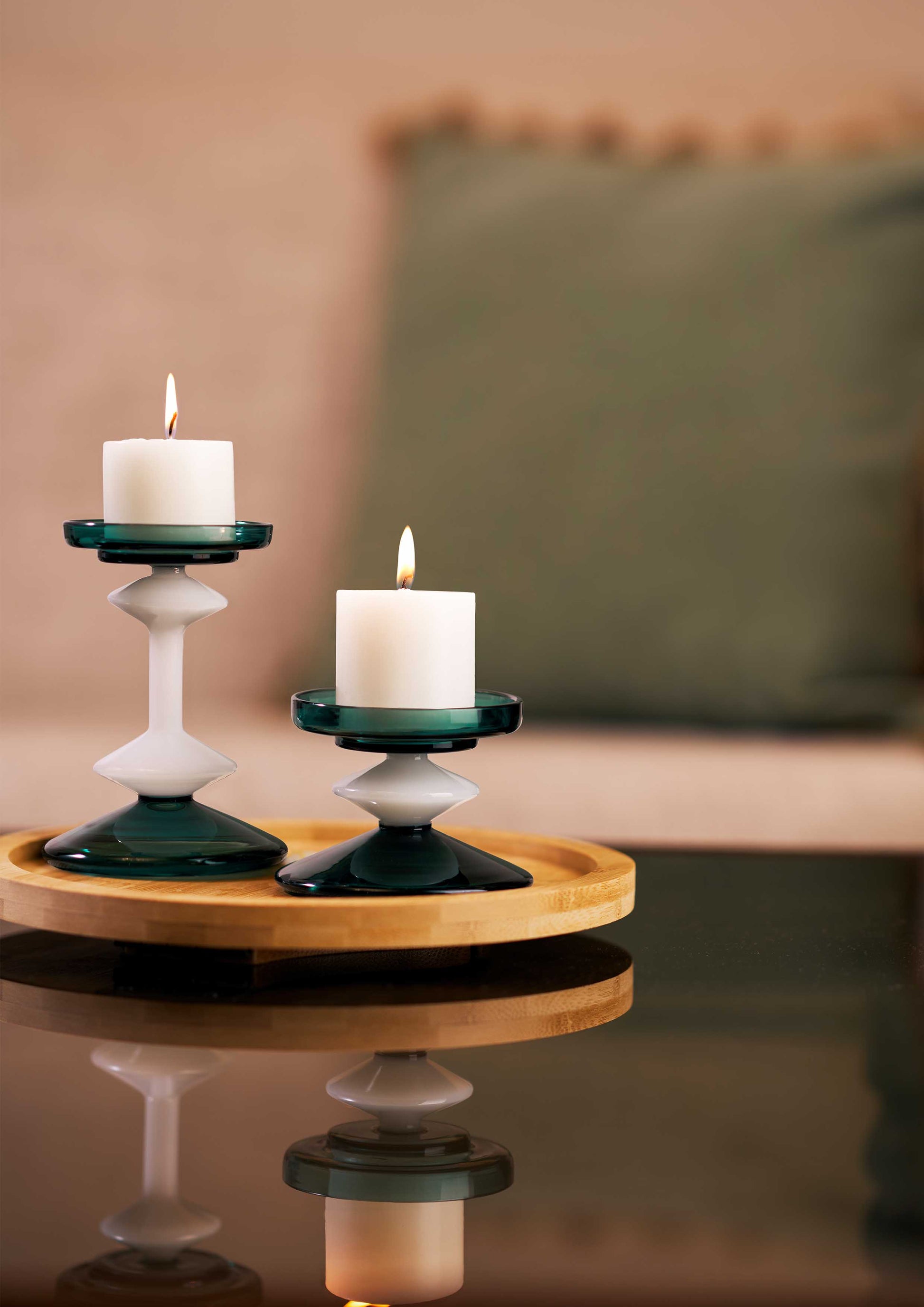 Premium borosilicate glass candle Stand in green for broad candles